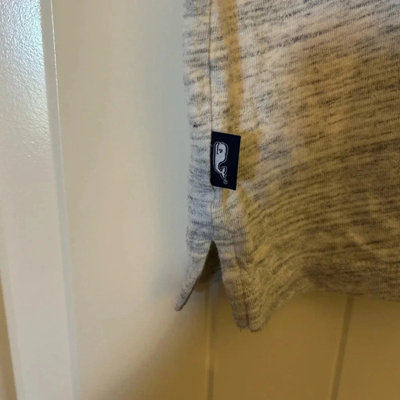 Vineyard Vines Gray/Cream Collared Shirt. Size Medium. Preppy. Academia. - Picture 3 of 6